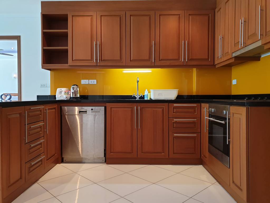vt-6-room-20-736-5