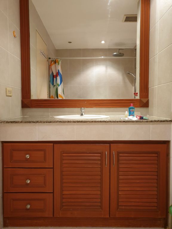 15-700-room-01