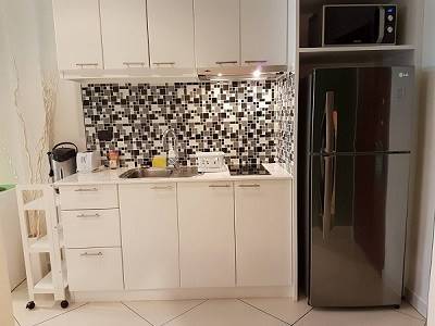 27-1073 VT6 Kitchen N1