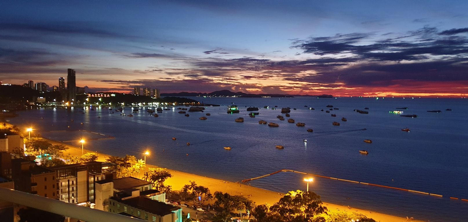 768_Beautiful Beach Sunset