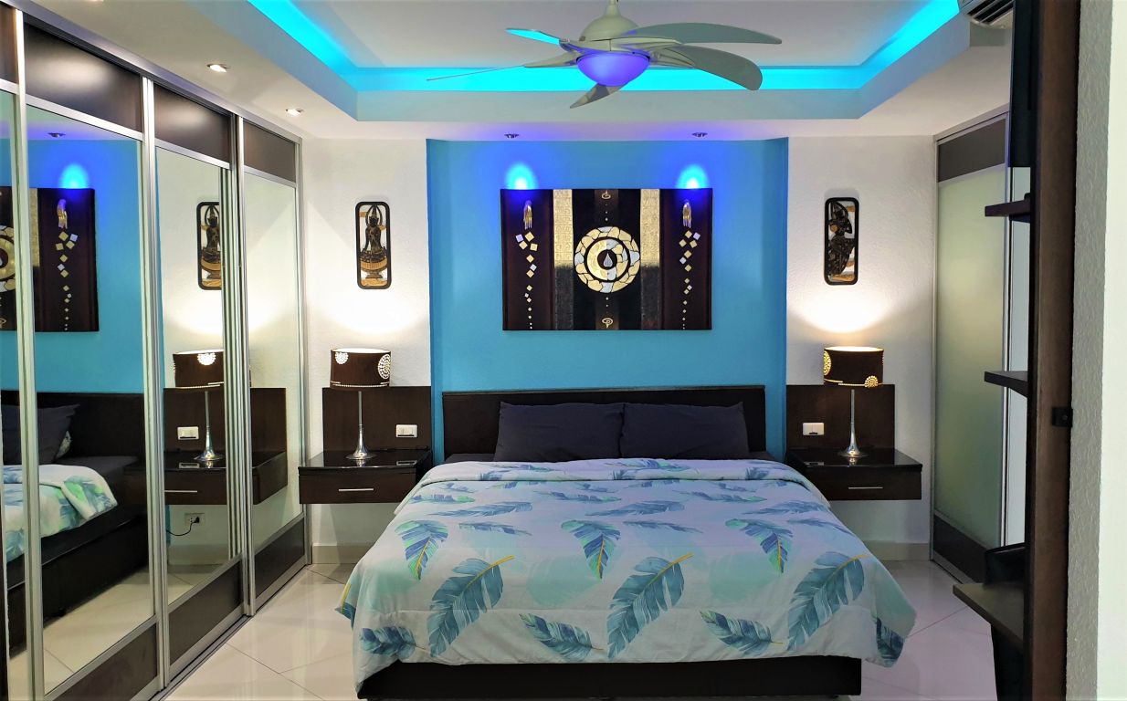 768_Bed & Mirror Wardrobe Full Colour2