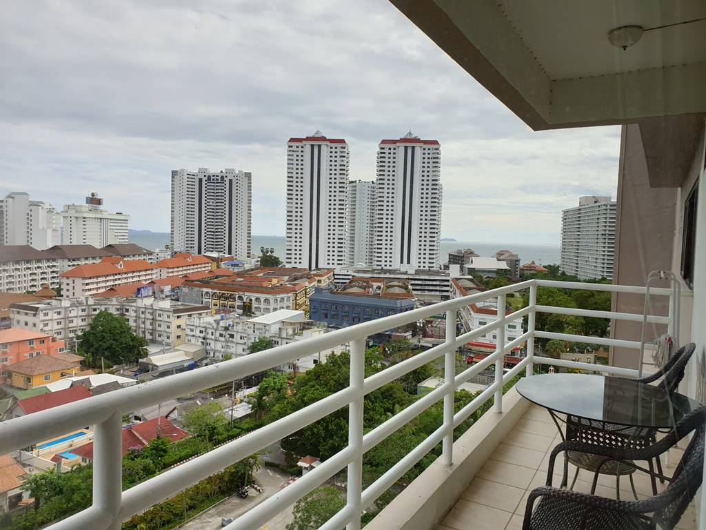 room-11-527-jacuzzi-suite-7