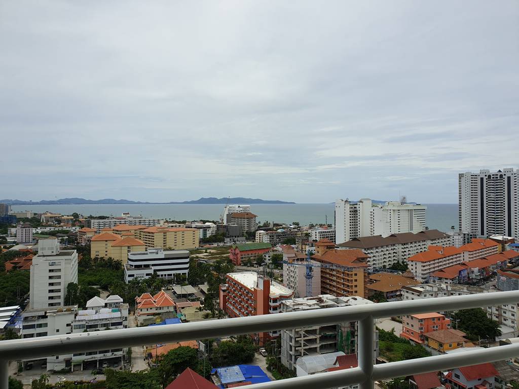 room-17-811-luxury-sea-view-studio-10