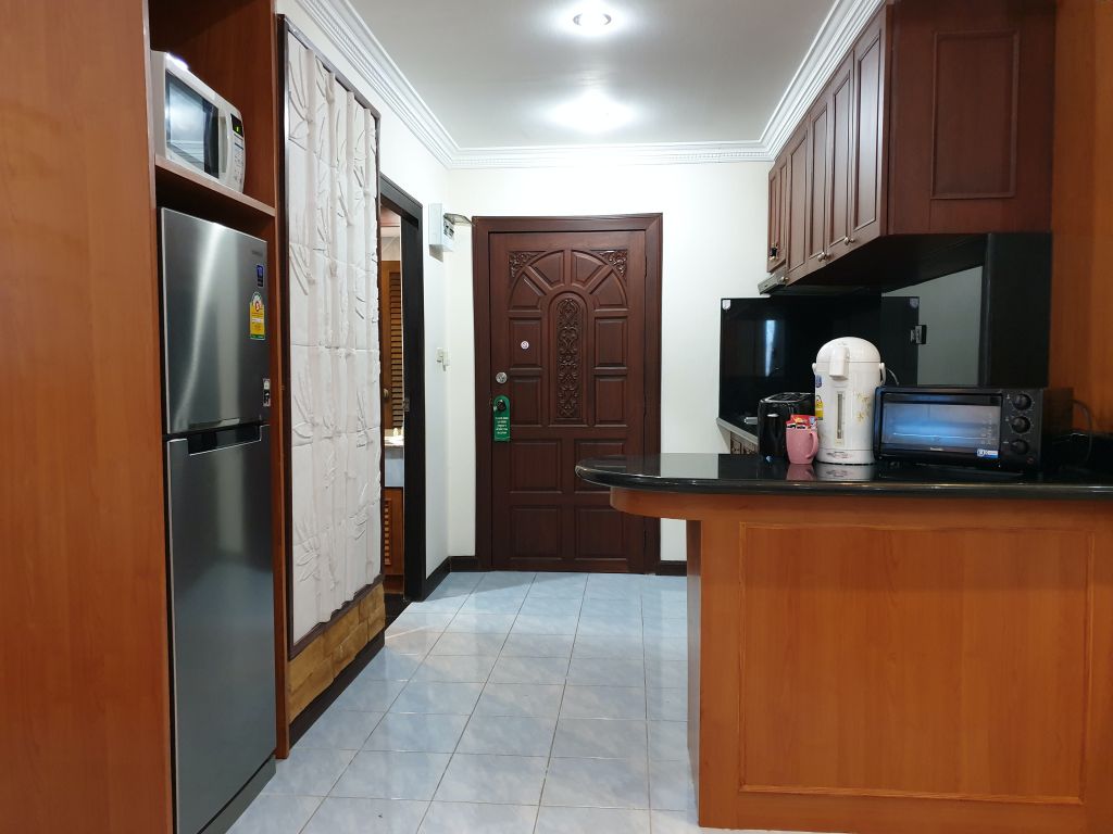 room-18-840-top-floor-sea-view-05
